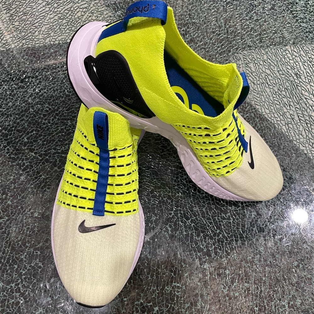 Men’s Nike React size 15